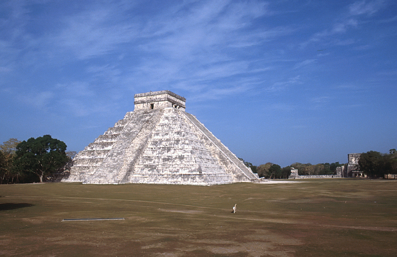 170_Chichen Itza, de pyramide van Kukulcan.jpg